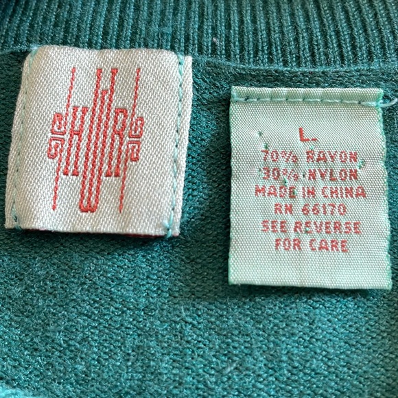 Vintage Green Long Sleeve Button Cuff Turtle Neck Button Front Pull Over Sweater - Picture 7 of 8